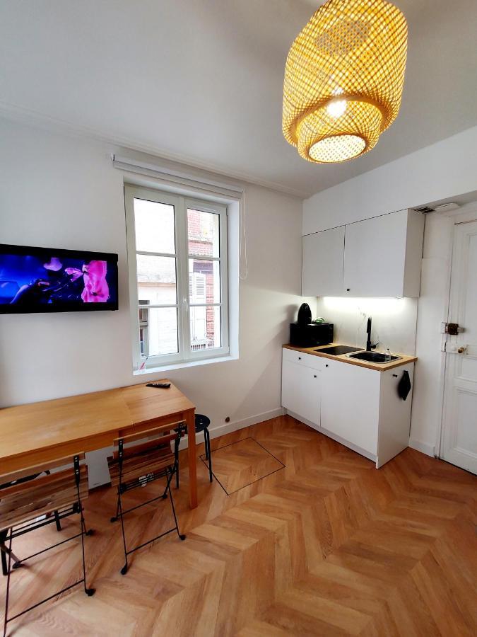 Studio Jeannette Avec Balcon Et Juste A 130 Metres Plage ! Plein Centre ! Wifi - Draps Serviettes Inclus ! Trouville-sur-Mer Εξωτερικό φωτογραφία